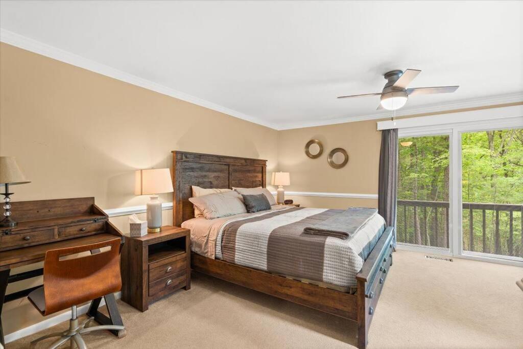 The Gingerbread House: 4 Bedroom Chalet, W/ Sunroom/Deck, Sleeps 12, Modern Amenities McGaheysville Zewnętrze zdjęcie